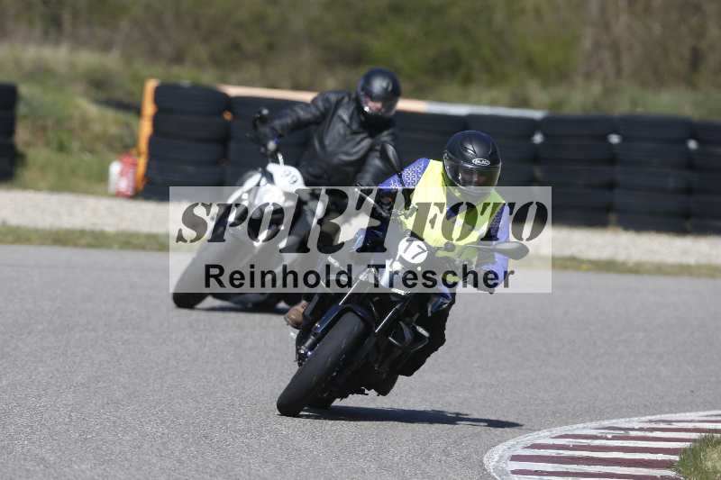 /01 02.04.2026 MAZ ADR/Gruppe gelb Gruppe gruen/17